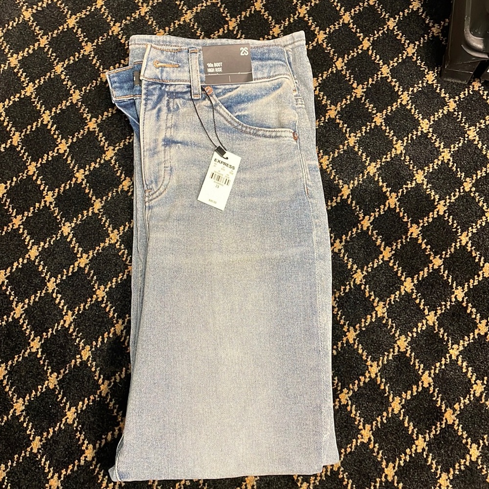 Brand new with tags express jeans 90’s boot cut high rise 2 short